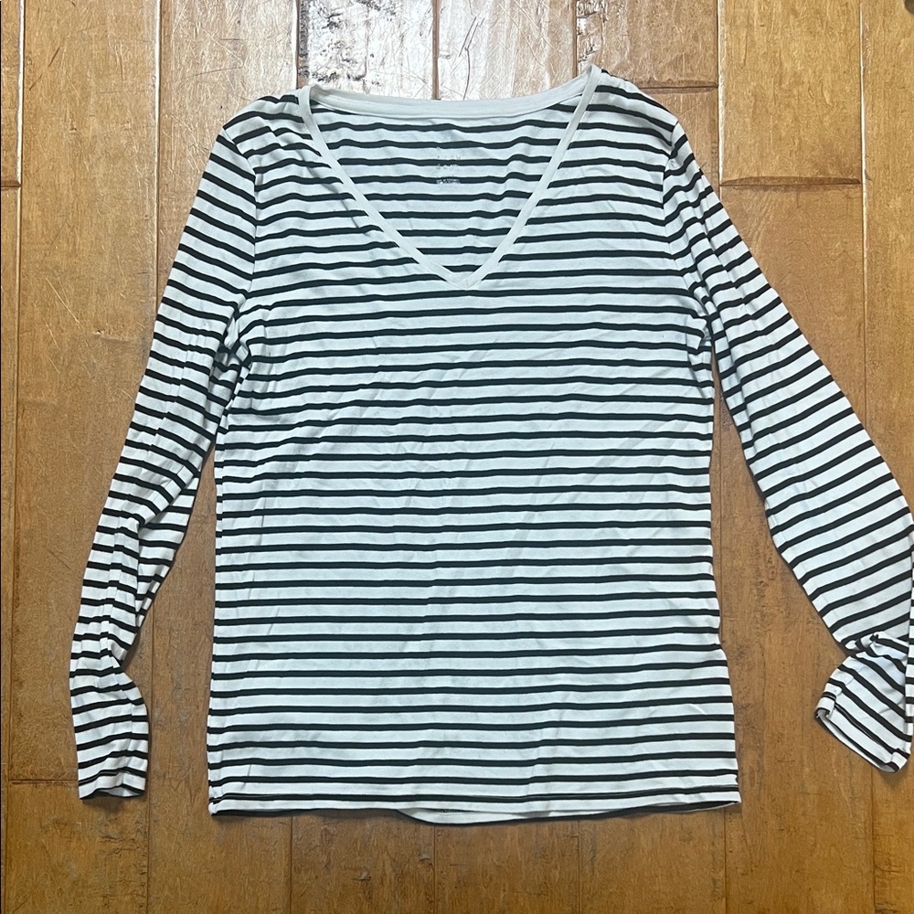 a new day Black and White Striped V-Neck Long Sleeve Tee